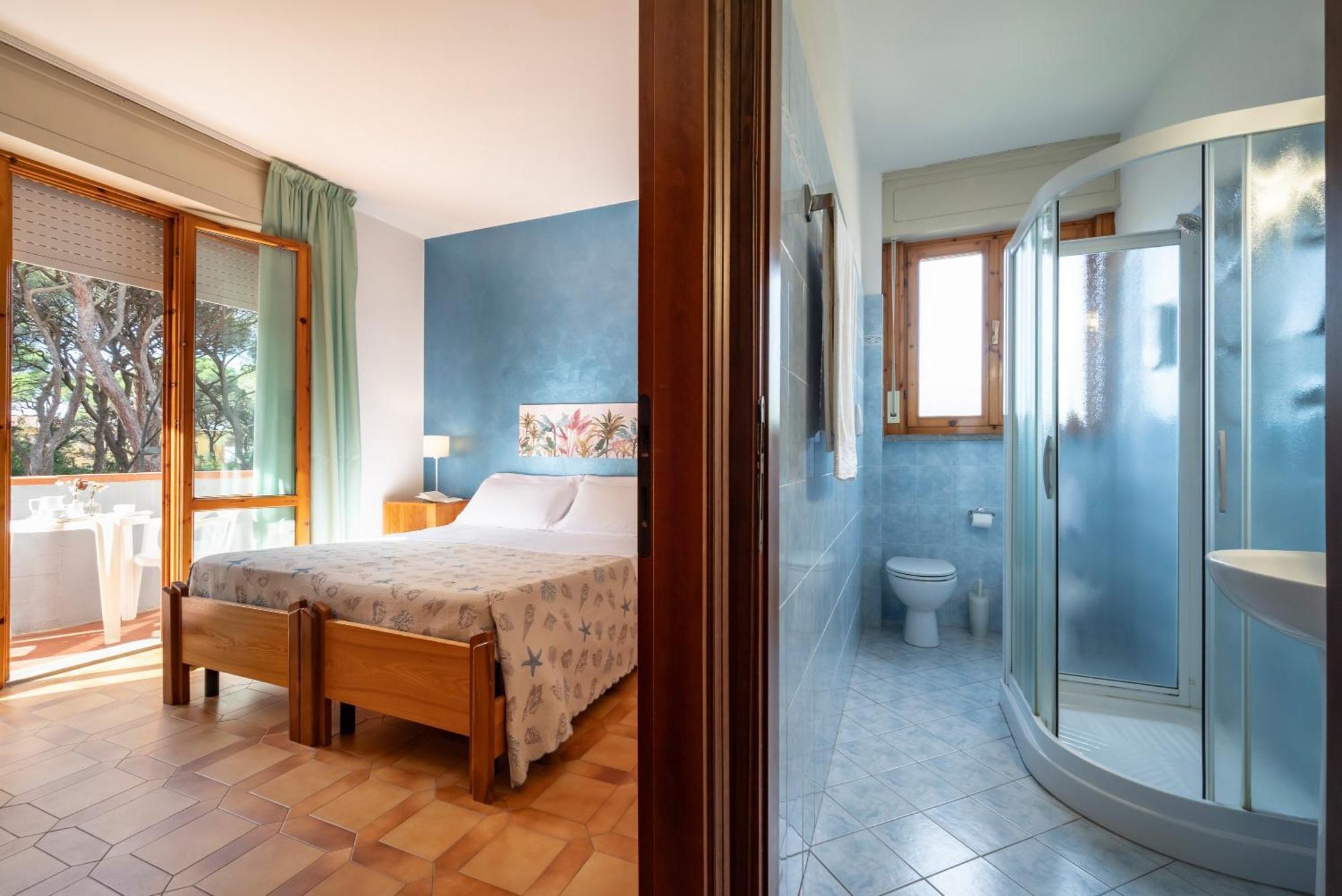 Hotel Parco Dei Pini - 100Mt Dal Mare Follonica Ngoại thất bức ảnh